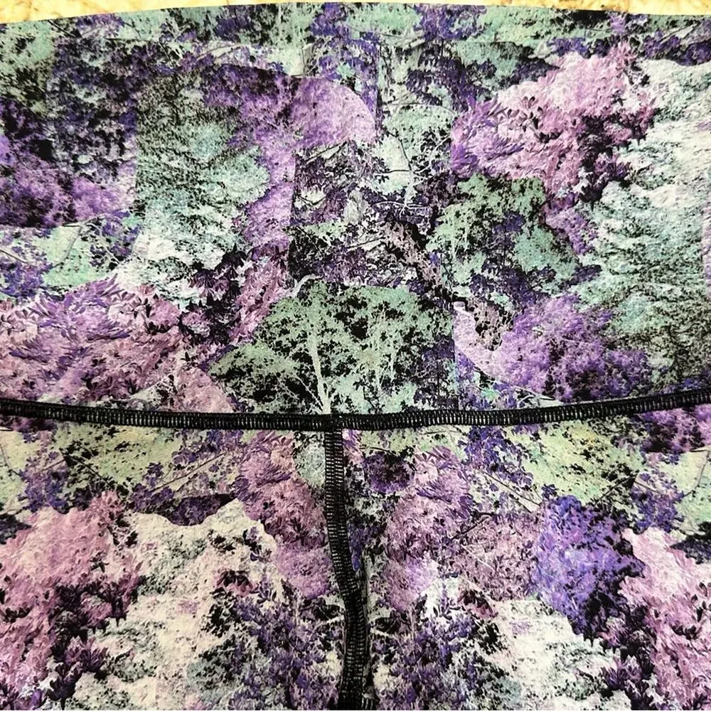 Lululemon Womens Size 6 Purple and Green Leggings with Black Ankle Trim